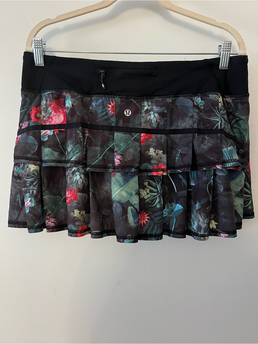 lululemon athletica Black Floral Tiered Ruffle Mini Skirt